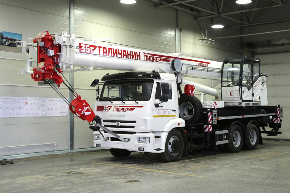Фотография - Автокран КС-55721-2В стрела 33.2 м овалоид на шасси КАМАЗ-65115