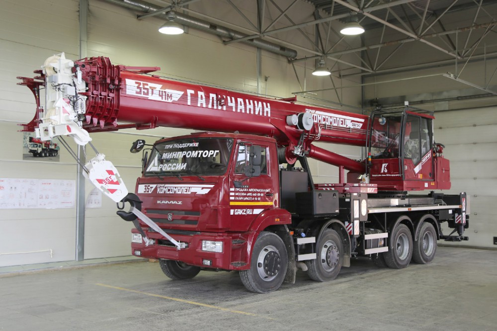 Фотография - Автокран КС-55721-1В-1 стрела 41 м овалоид на шасси КАМАЗ-6540